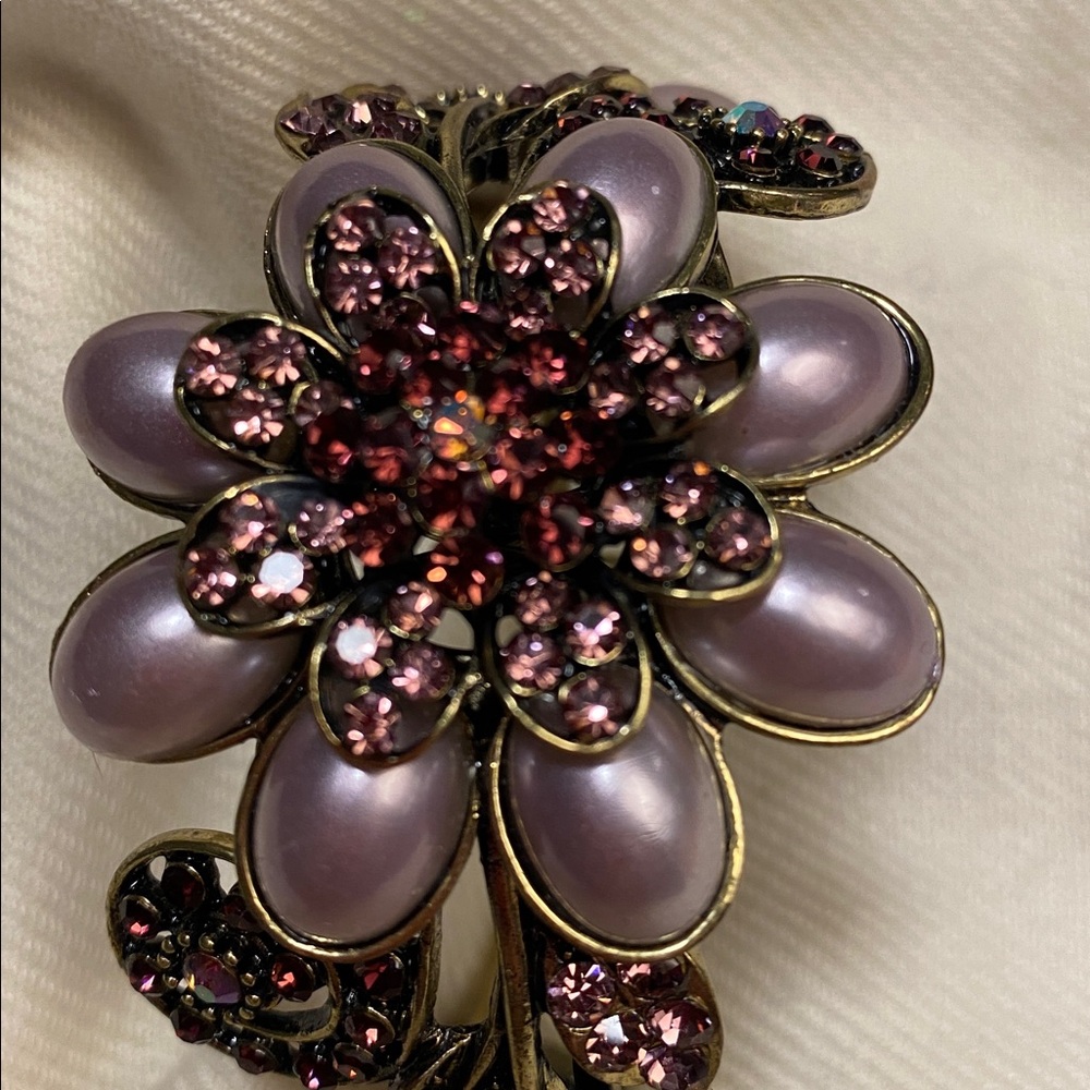 Vintage Amethyst and Goldtone Cuff Bracelet Hinged - Picture 4 of 6